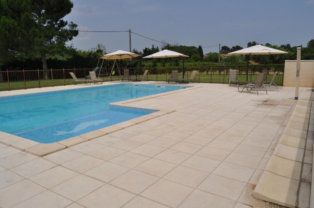Les Mimosas Hotel Lunel  Luaran gambar